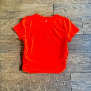 CINCHED LULULEMON TEE